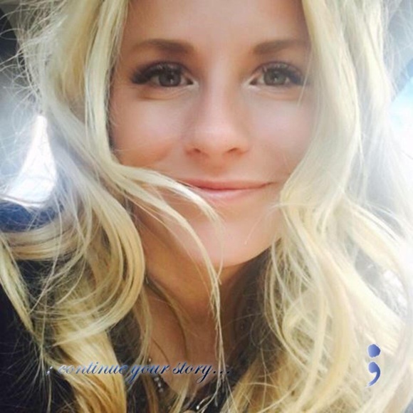 Meet your Posher, Kristin - Picture 1 of 8